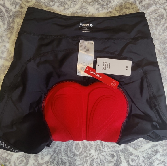 BALEAF Women's 4D Padded Bike Shorts Cycling Underwear with Pockets UPF50+ - Picture 2 of 10